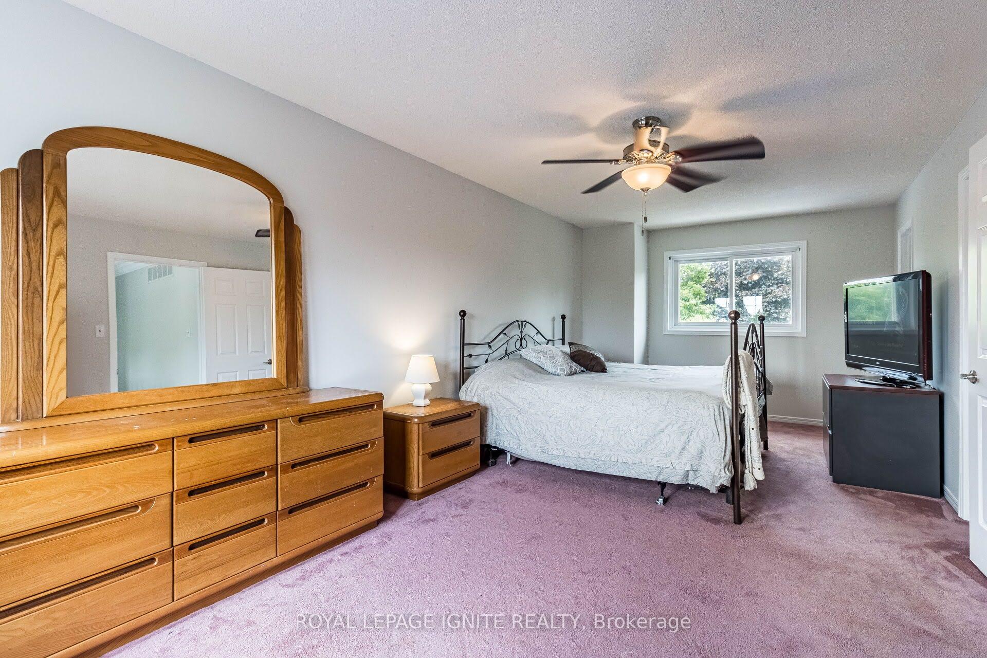 Photo 14 of 40 Foxchase Drive, Caledon, Bolton North — HOMEH