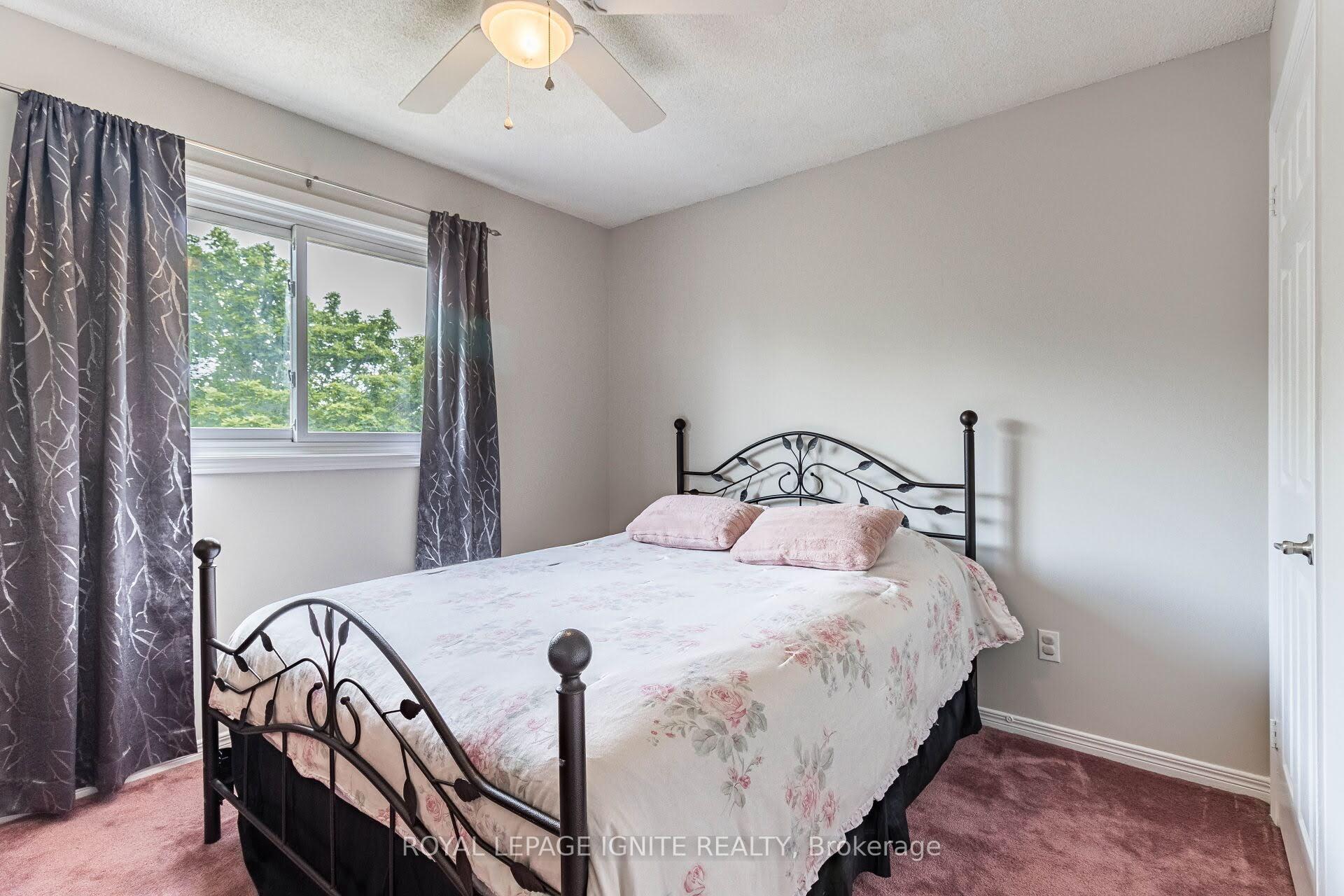 Photo 15 of 40 Foxchase Drive, Caledon, Bolton North — HOMEH