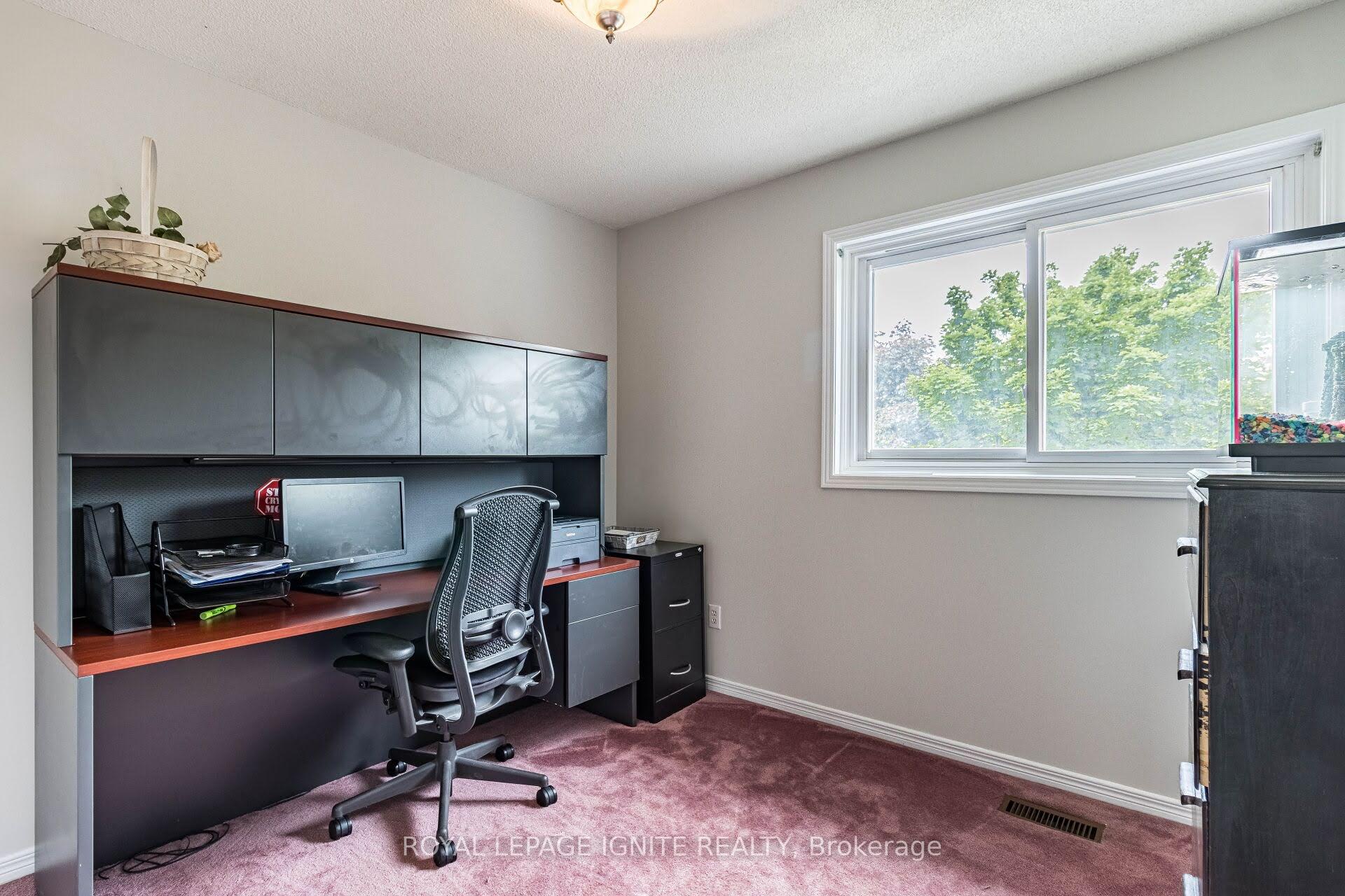 Photo 22 of 40 Foxchase Drive, Caledon, Bolton North — HOMEH