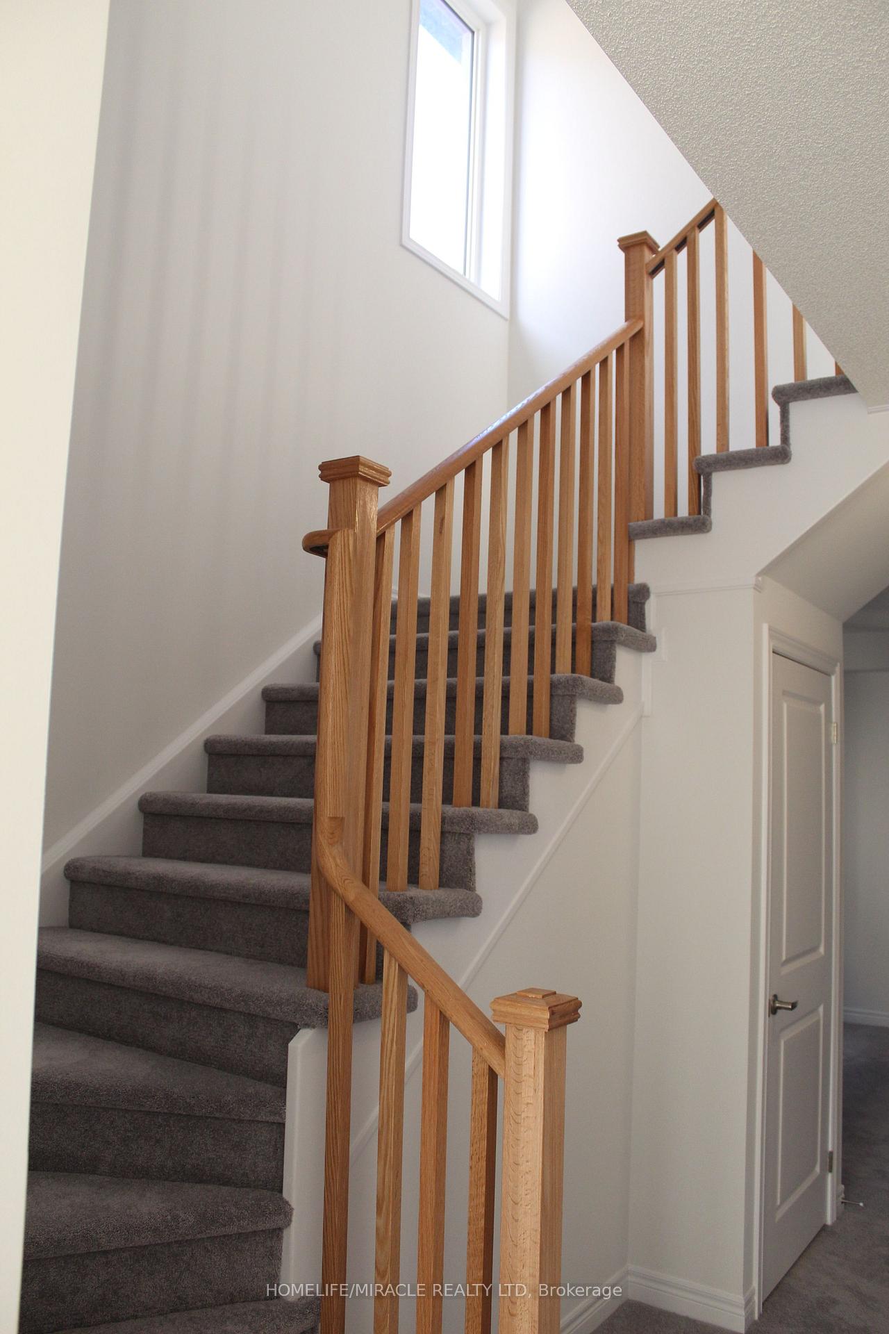Photo 13 of 2099 Lowry Drive, Oshawa, Kedron — HOMEH