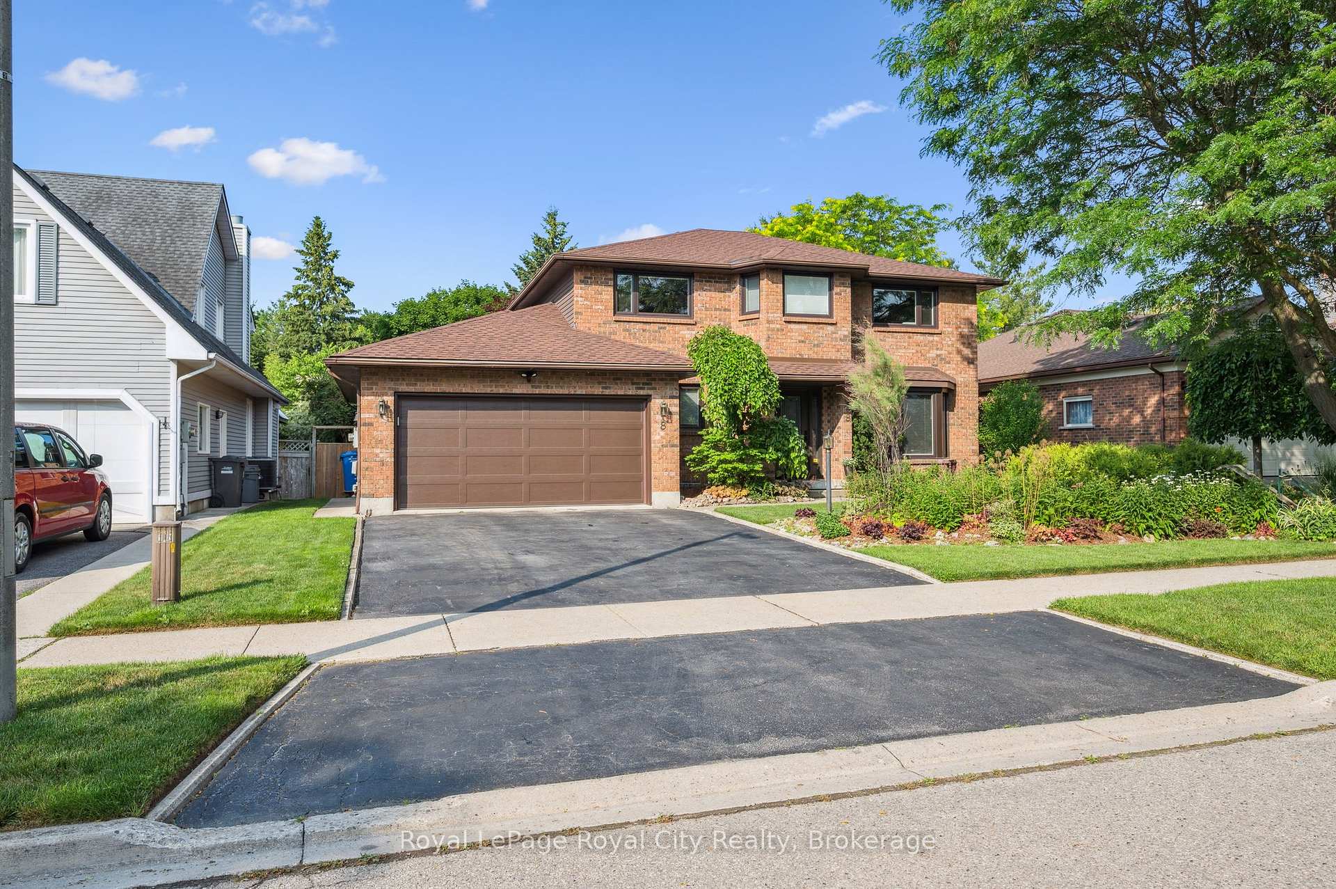 Photo 1 of 8 Forster Drive, Guelph, Kortright East — HOMEH