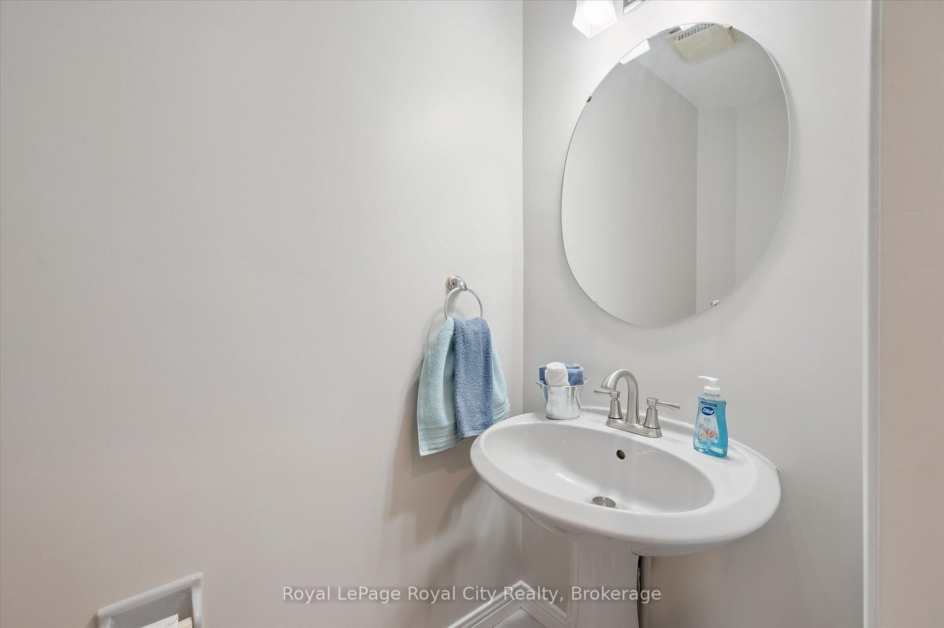 Photo 14 of 8 Forster Drive, Guelph, Kortright East — HOMEH