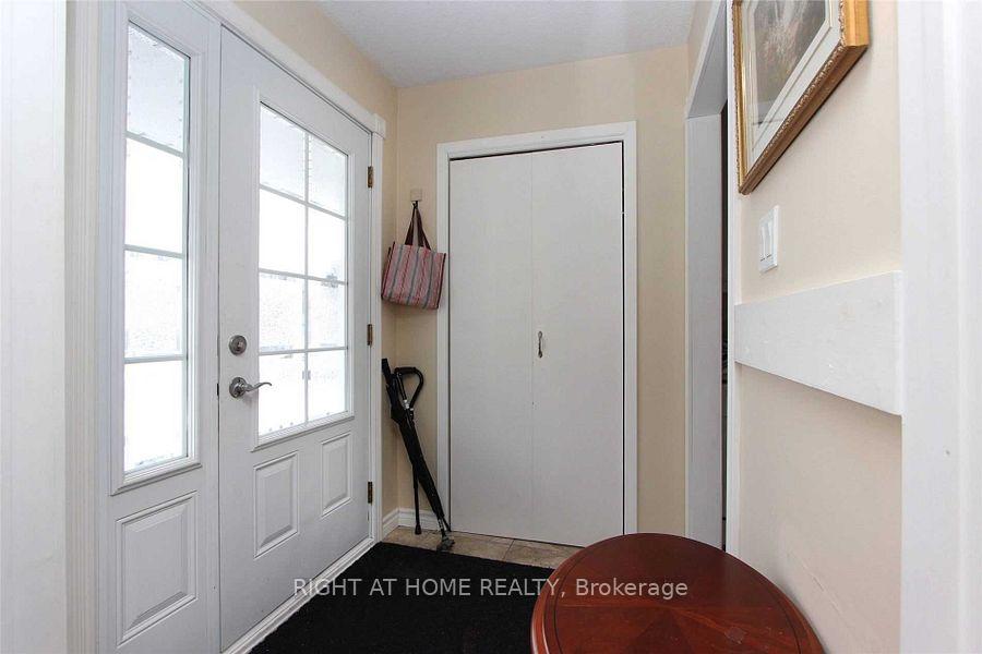 Photo 3 of 652 Annland Street, Pickering, Bay Ridges — HOMEH