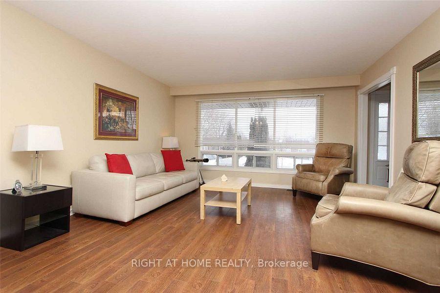 Photo 10 of 652 Annland Street, Pickering, Bay Ridges — HOMEH