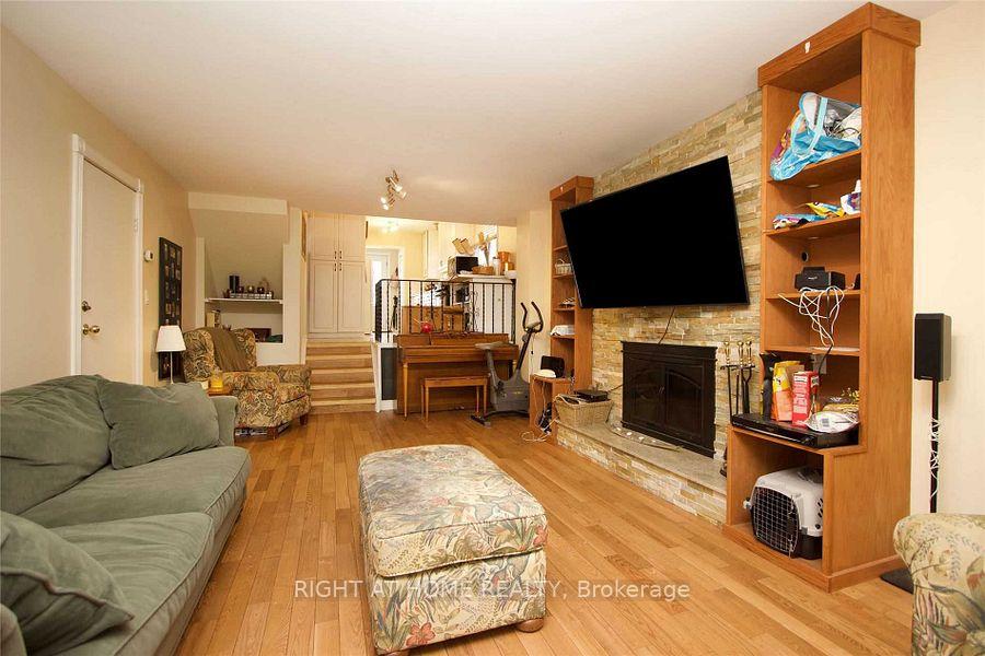 Photo 7 of 652 Annland Street, Pickering, Bay Ridges — HOMEH