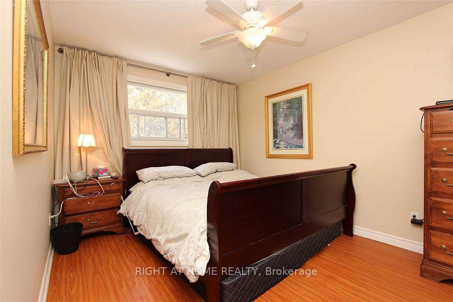 Photo 9 of 652 Annland Street, Pickering, Bay Ridges — HOMEH