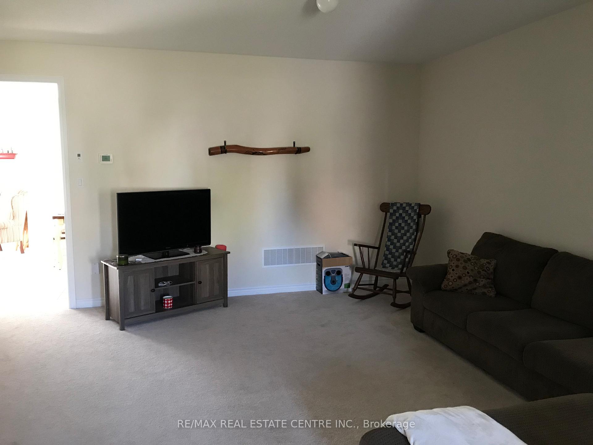 Photo 4 of 774 Halbert Drive, Shelburne — HOMEH