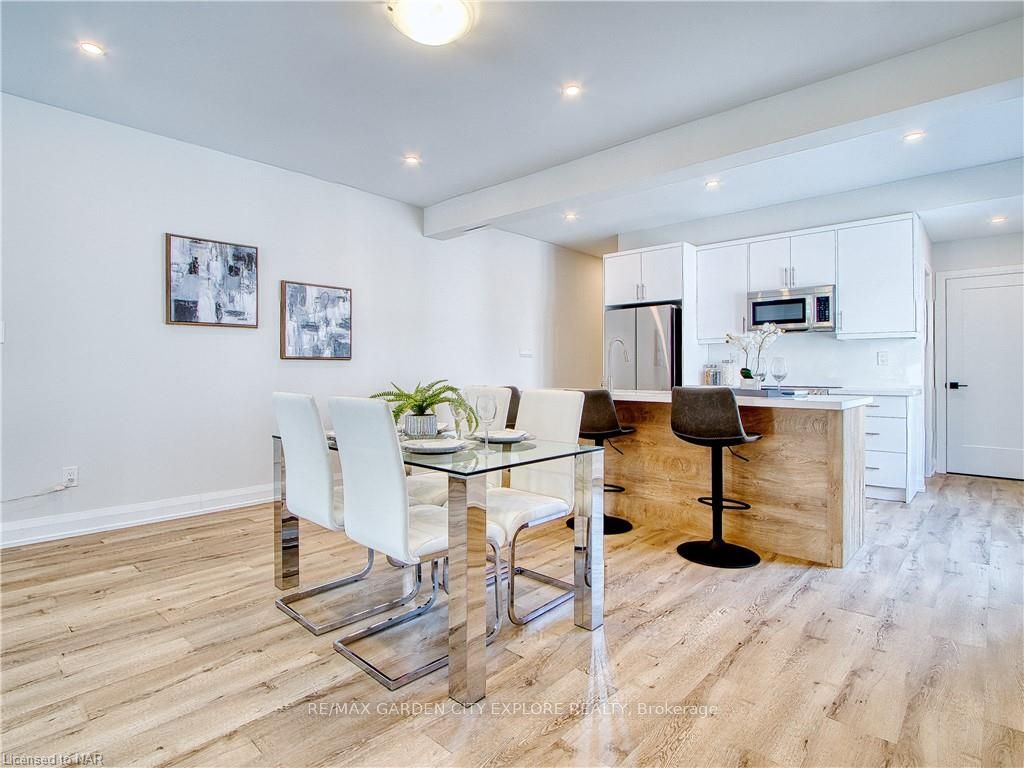 Photo 7 of Unit 3-UPPER LEVEL, 13 Valley Road, St. Catharines, Western Hill — HOMEH