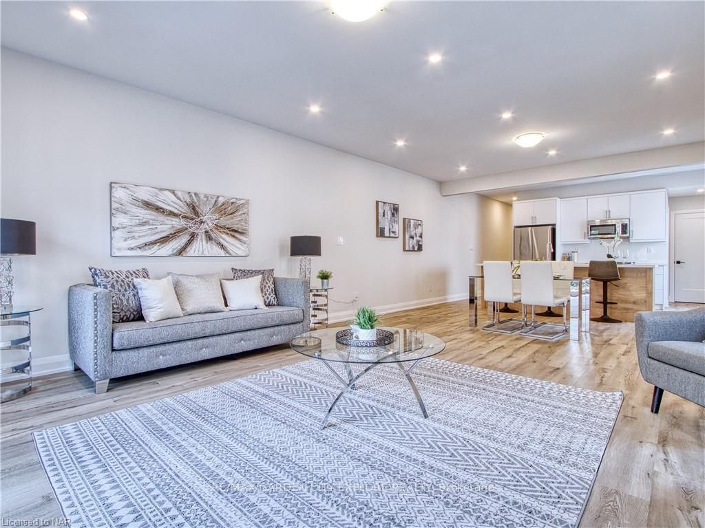 Photo 11 of Unit 3-UPPER LEVEL, 13 Valley Road, St. Catharines, Western Hill — HOMEH