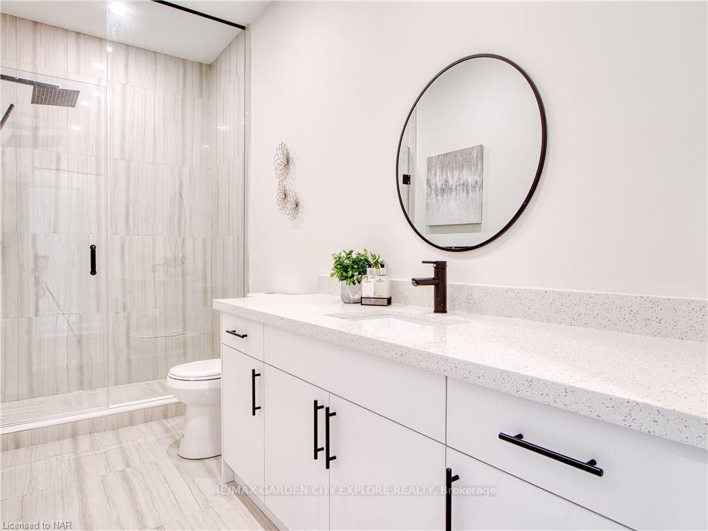 Photo 15 of Unit 3-UPPER LEVEL, 13 Valley Road, St. Catharines, Western Hill — HOMEH