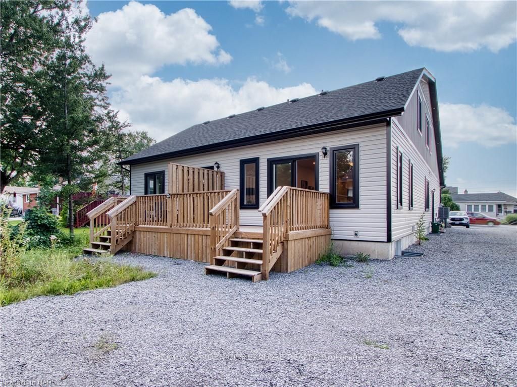 Photo 25 of Unit 3-UPPER LEVEL, 13 Valley Road, St. Catharines, Western Hill — HOMEH