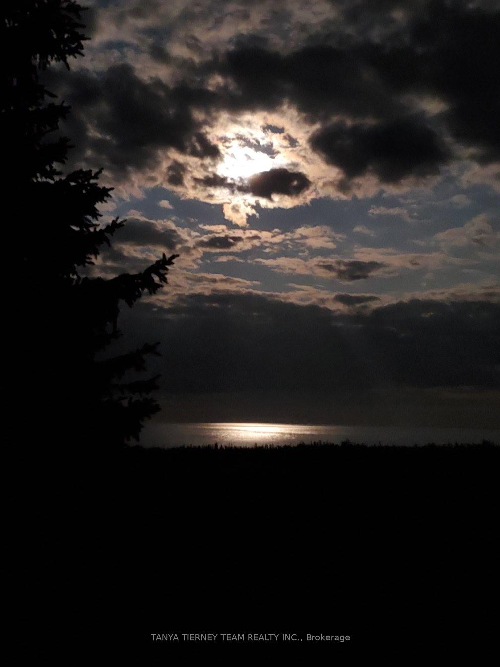 Photo 46 of 3 Bluffs Road, Clarington, Bowmanville — HOMEH