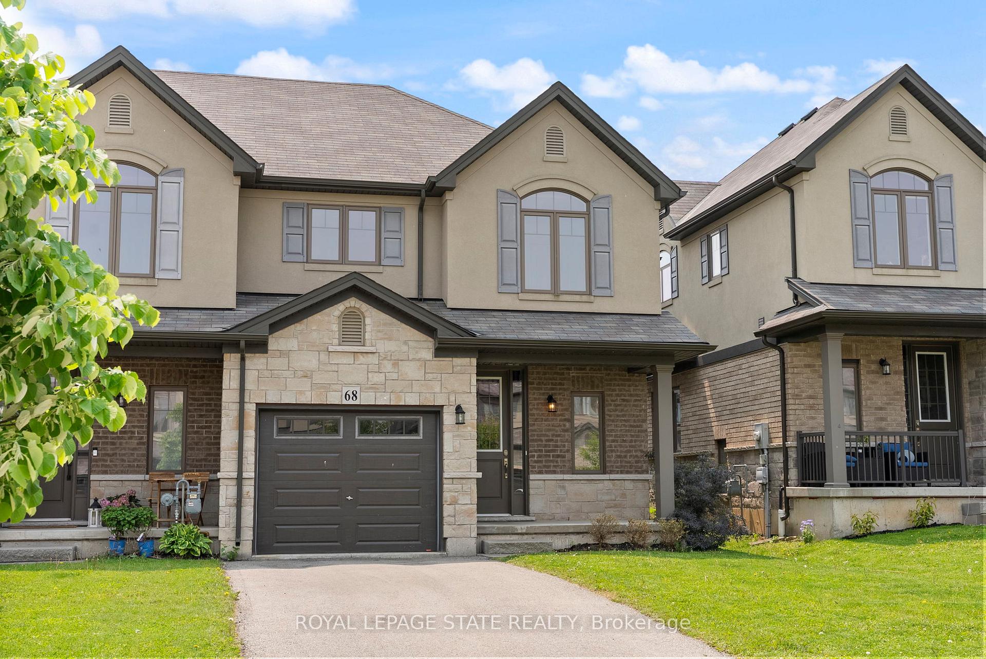 Photo 3 of 68 Dodman Crescent, Hamilton, Ancaster — HOMEH