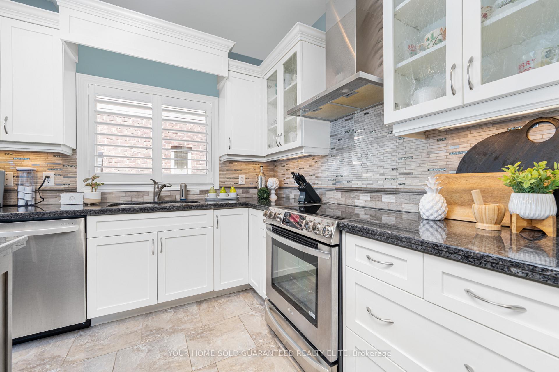 Photo 7 of 106 Lampman Drive, Grimsby, Grimsby West — HOMEH