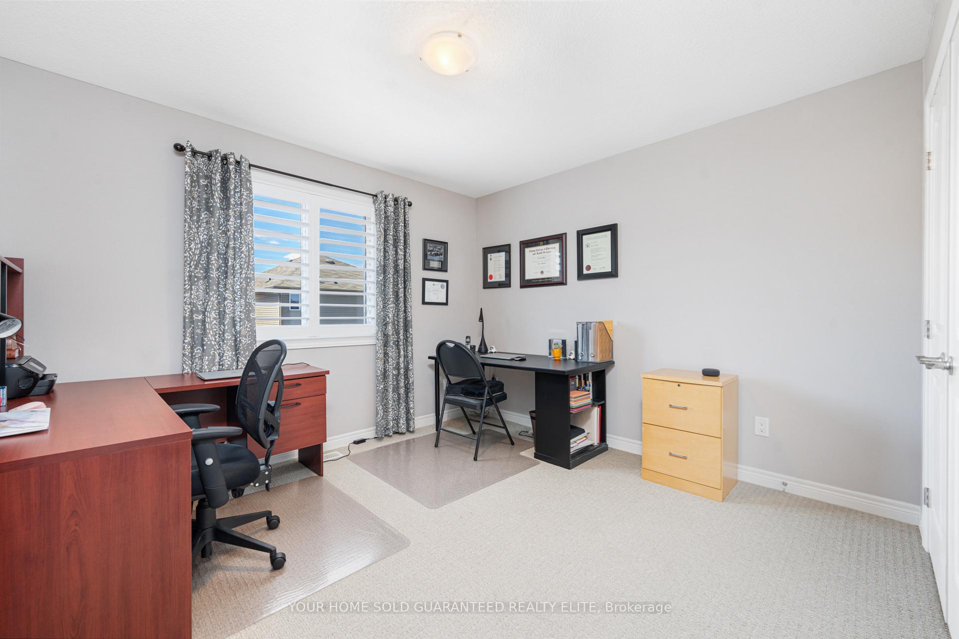 Photo 18 of 106 Lampman Drive, Grimsby, Grimsby West — HOMEH