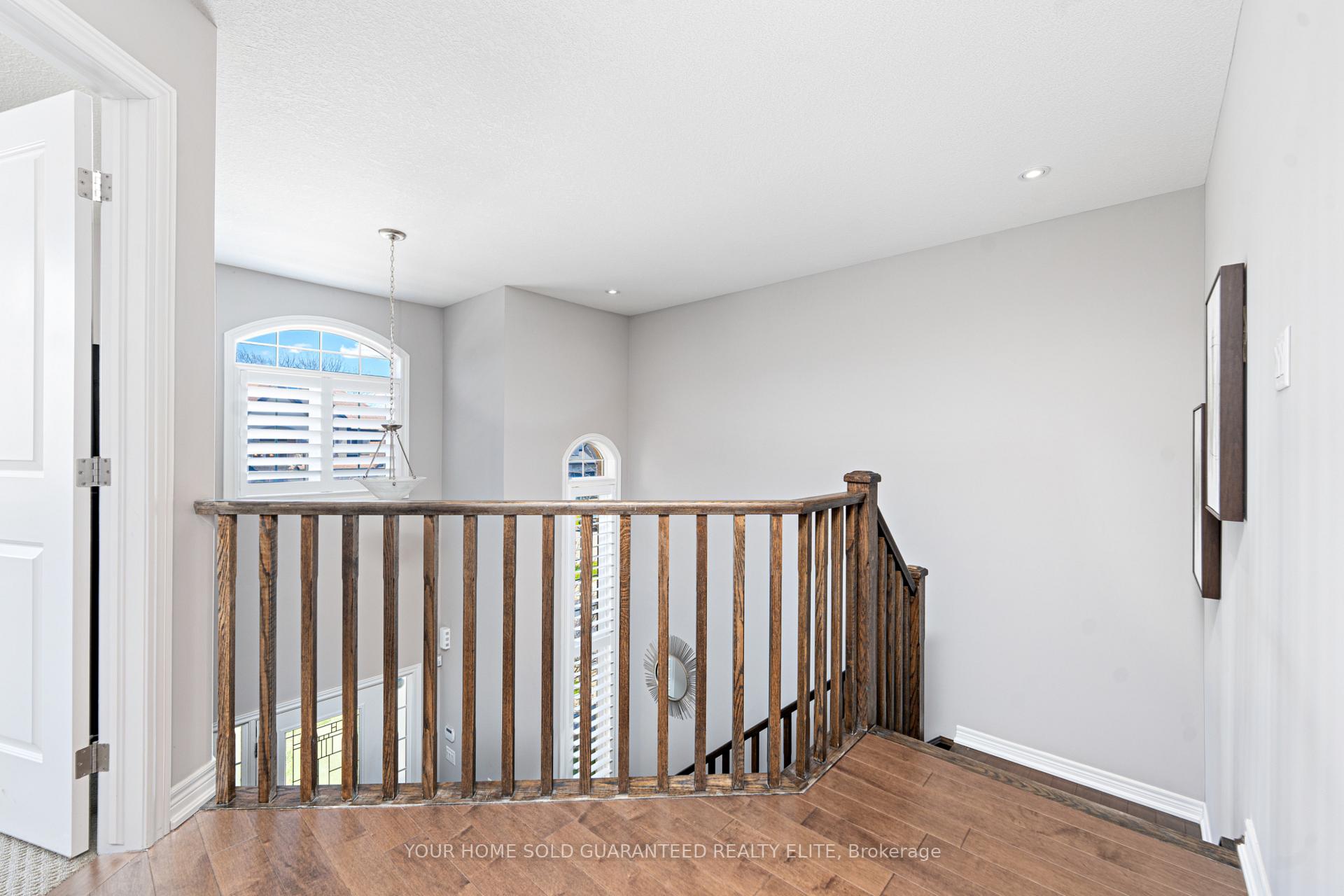 Photo 21 of 106 Lampman Drive, Grimsby, Grimsby West — HOMEH