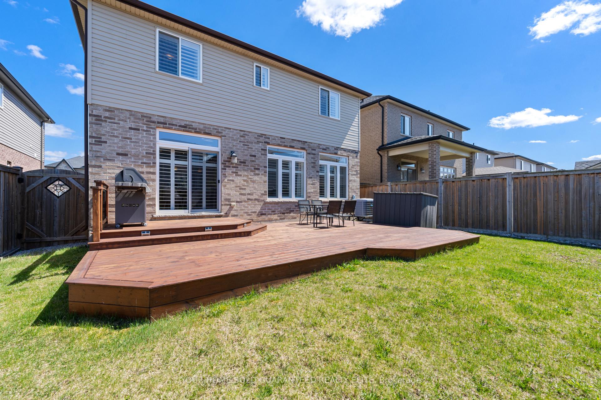 Photo 29 of 106 Lampman Drive, Grimsby, Grimsby West — HOMEH