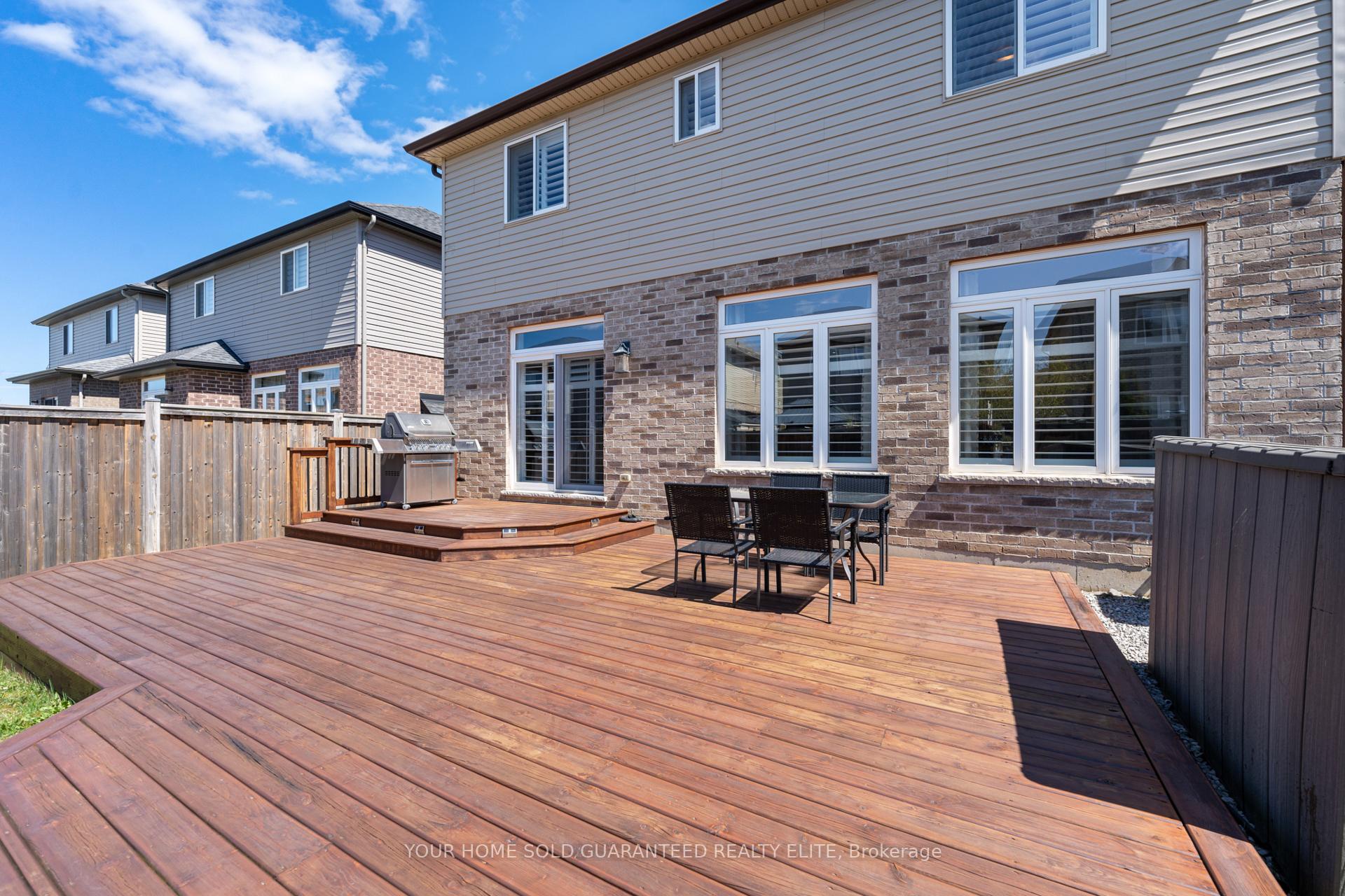 Photo 30 of 106 Lampman Drive, Grimsby, Grimsby West — HOMEH