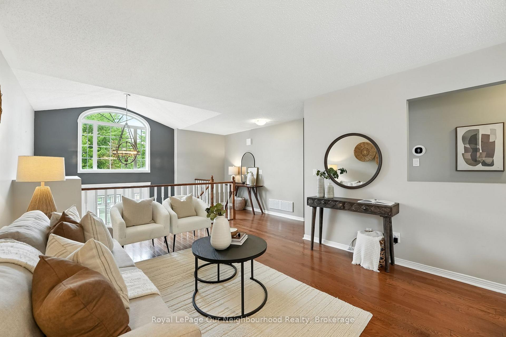 Photo 8 of 94 West Side Drive, Clarington, Bowmanville — HOMEH
