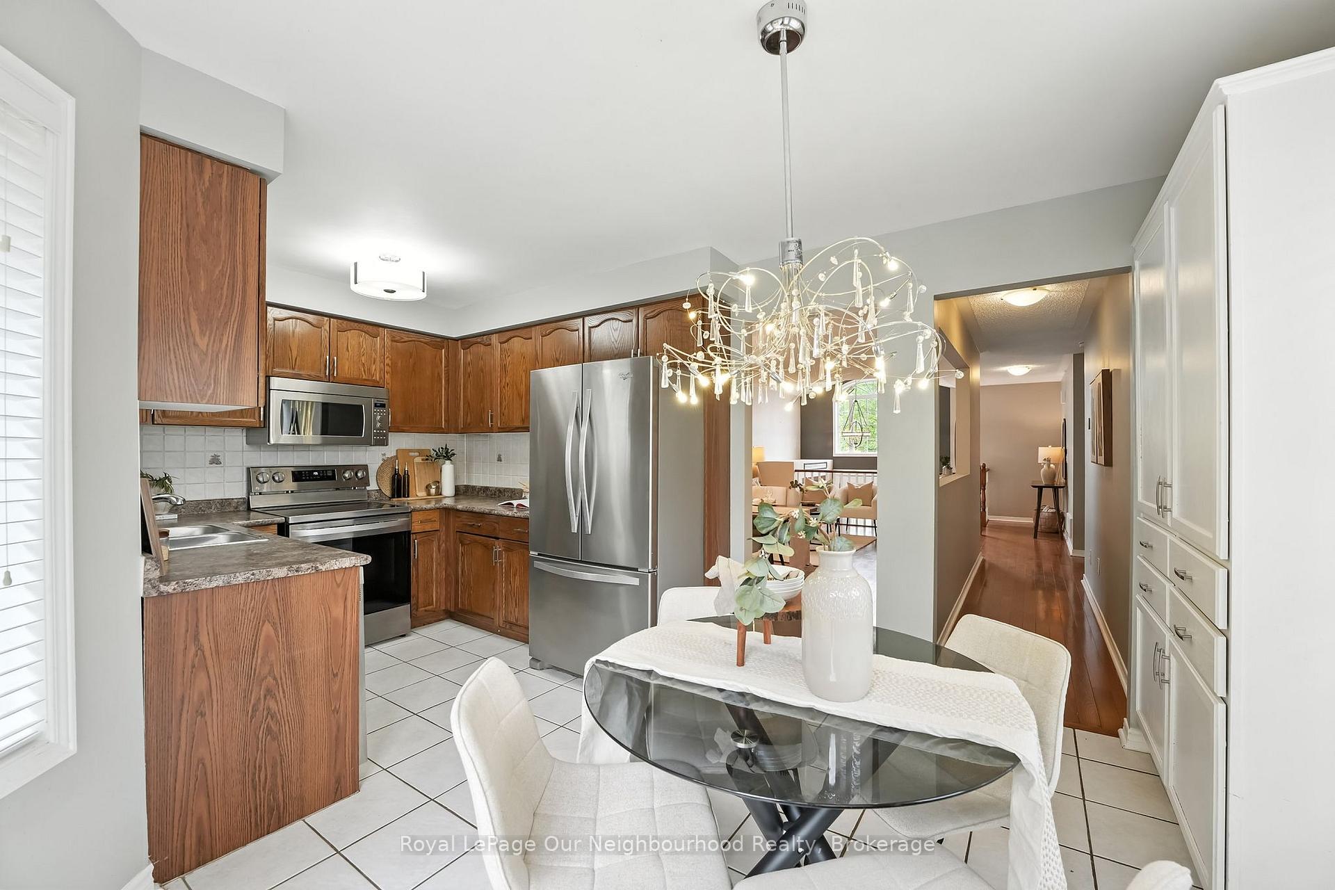 Photo 14 of 94 West Side Drive, Clarington, Bowmanville — HOMEH