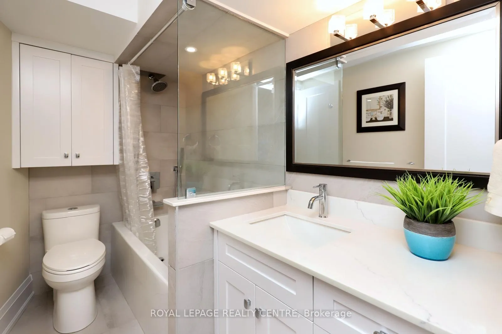 Photo 13 of 55 Flora Drive, Hamilton, Greenford — HOMEH
