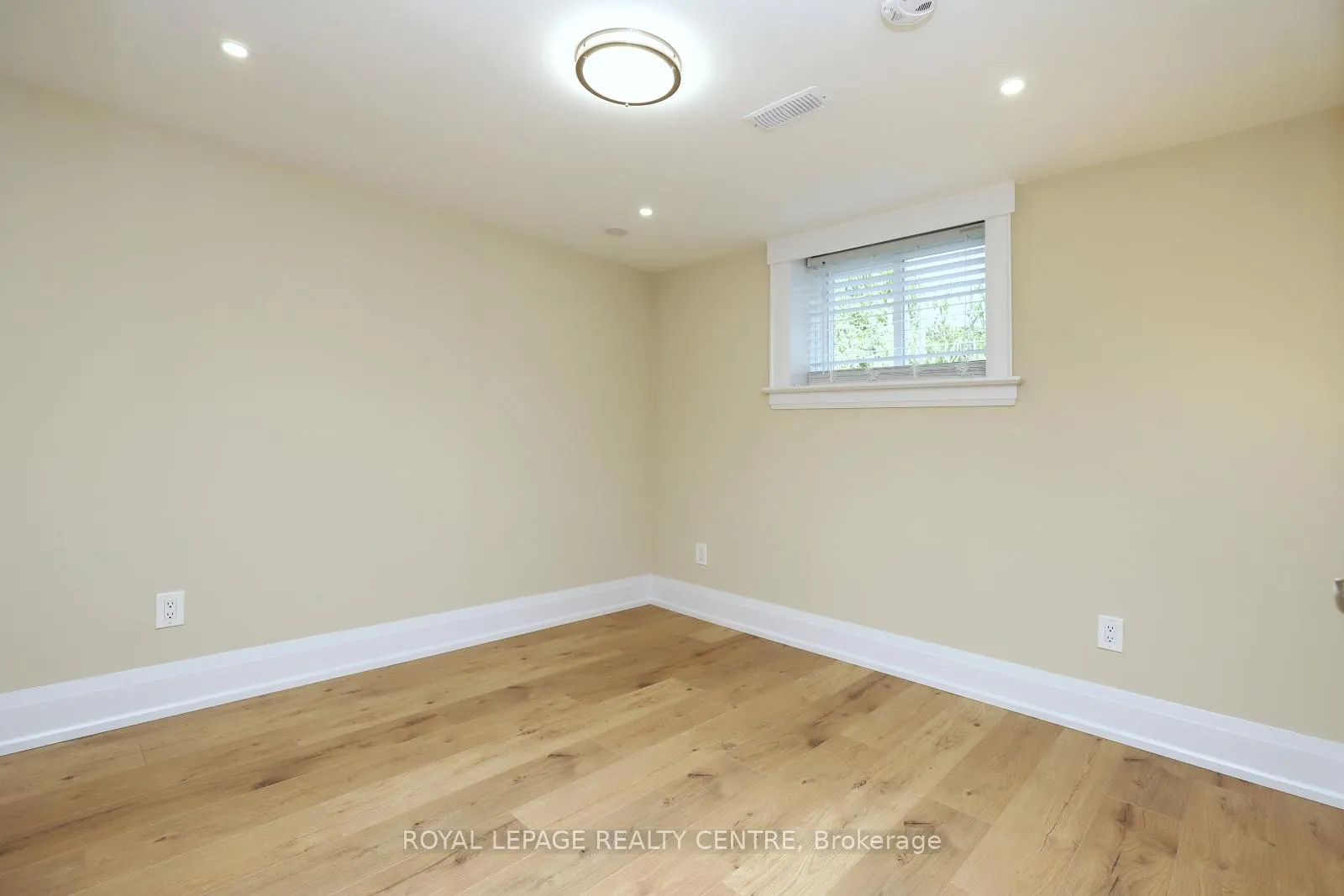 Photo 14 of 55 Flora Drive, Hamilton, Greenford — HOMEH