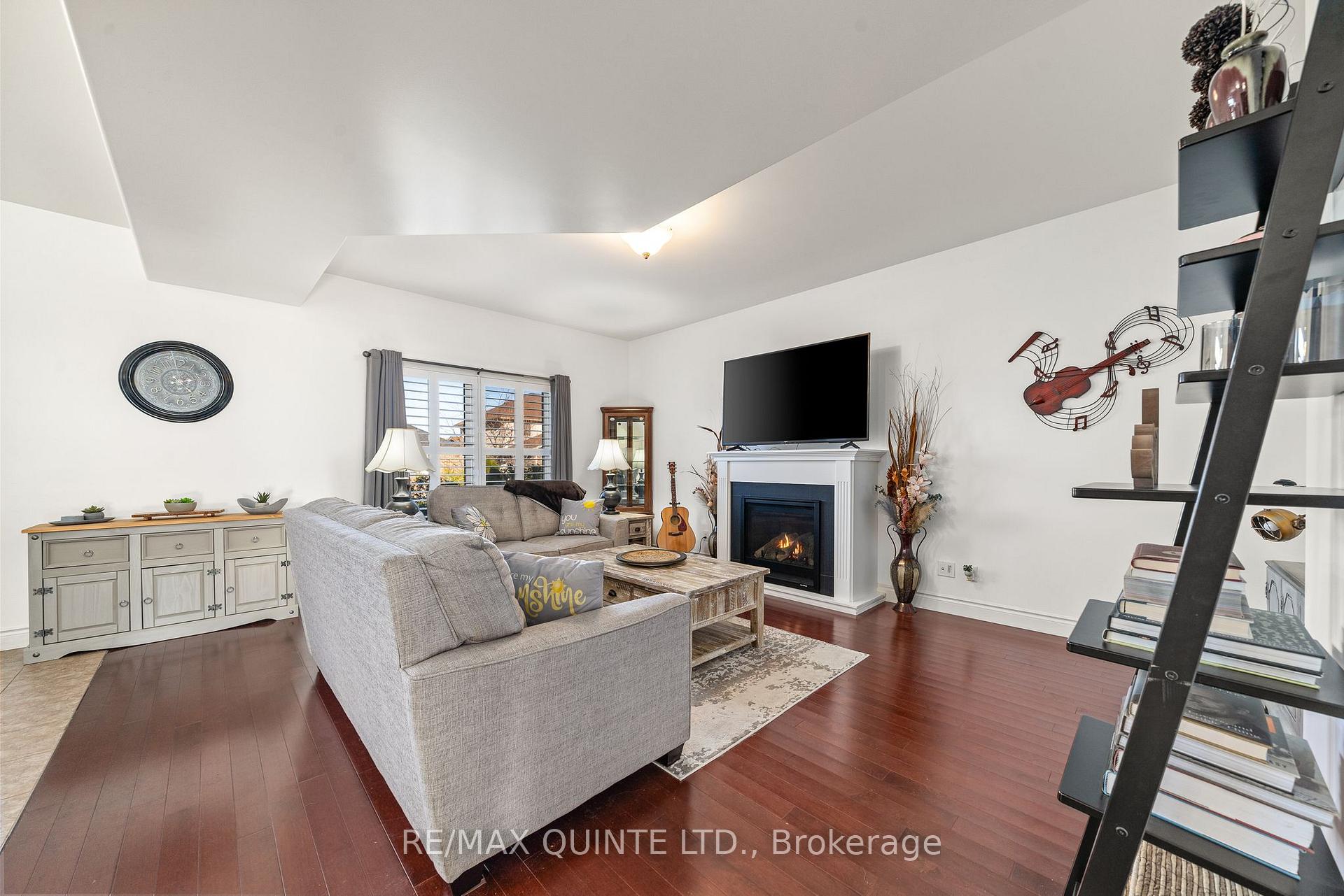 Photo 6 of 69 Hampton Ridge Drive, Belleville, Thurlow Ward — HOMEH