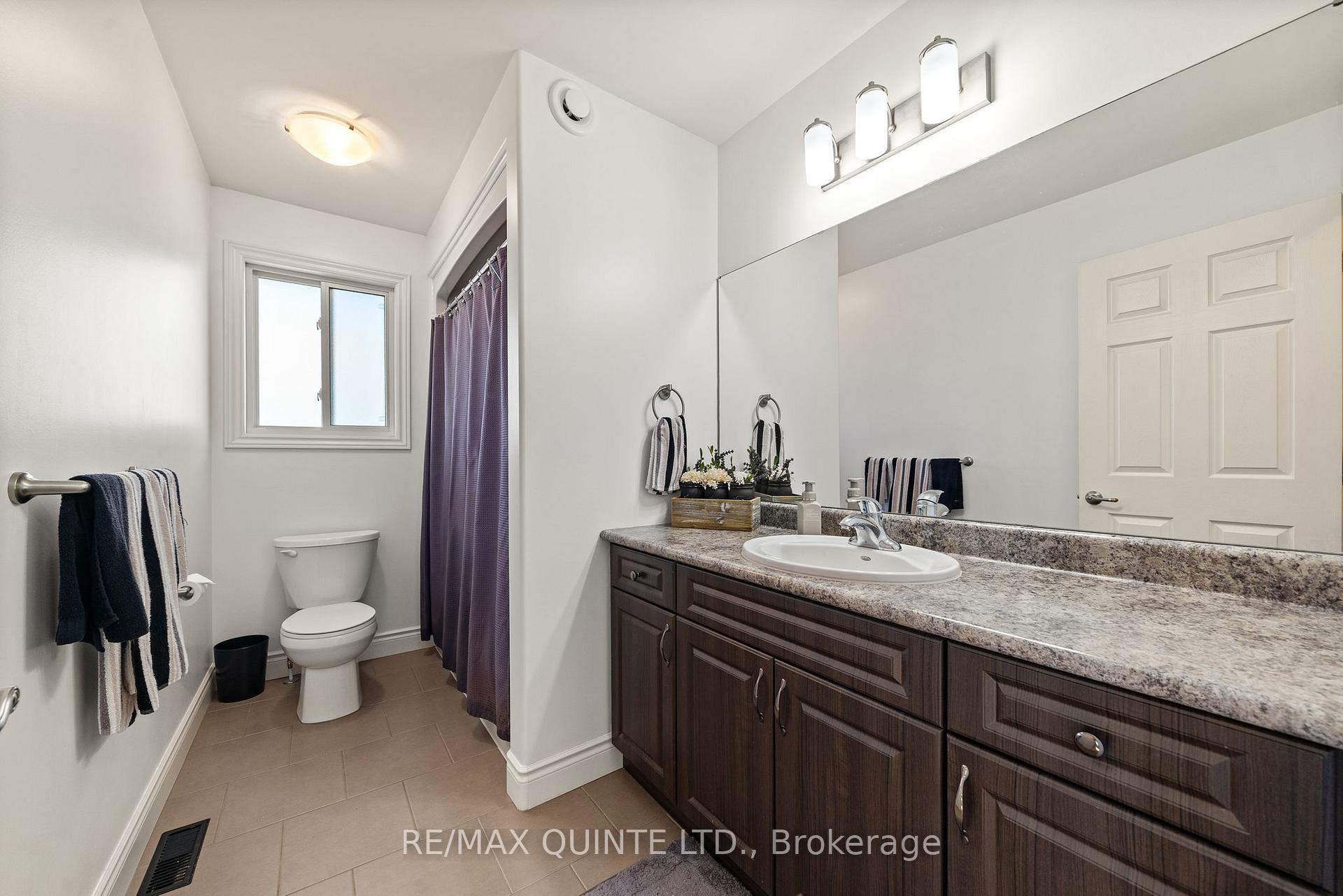 Photo 17 of 69 Hampton Ridge Drive, Belleville, Thurlow Ward — HOMEH