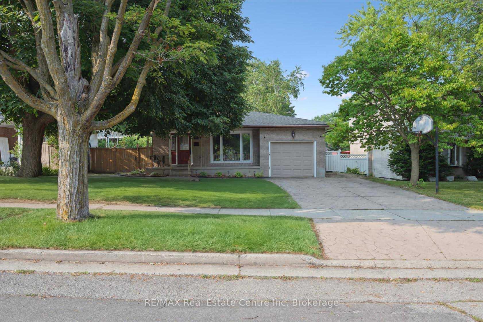 Photo 2 of 69 Rhonda Road, Guelph, Willow West/Sugarbush/West Acres — HOMEH