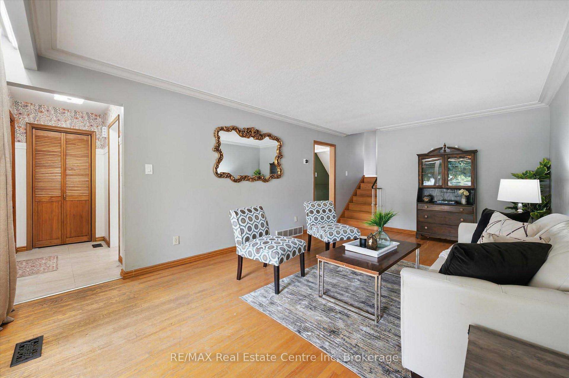 Photo 5 of 69 Rhonda Road, Guelph, Willow West/Sugarbush/West Acres — HOMEH