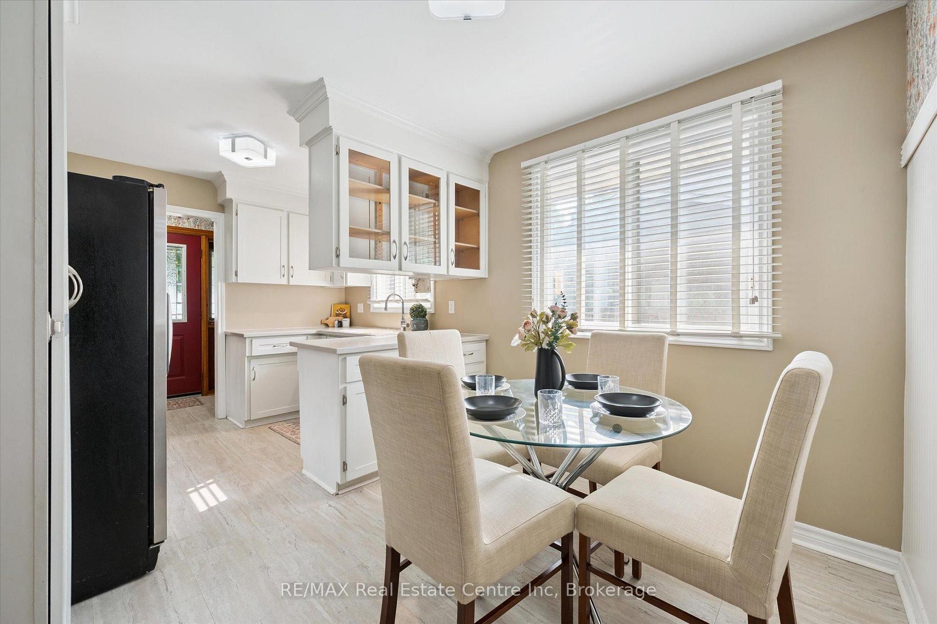 Photo 6 of 69 Rhonda Road, Guelph, Willow West/Sugarbush/West Acres — HOMEH