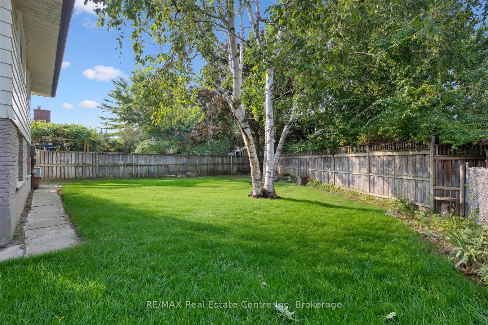 Photo 20 of 69 Rhonda Road, Guelph, Willow West/Sugarbush/West Acres — HOMEH
