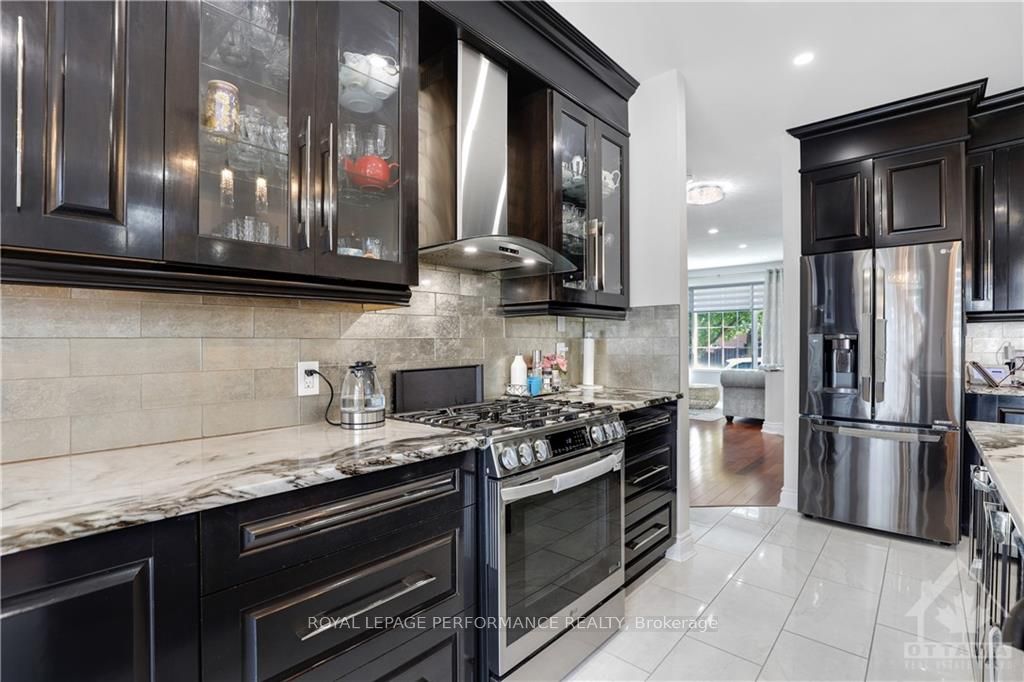 Photo 13 of Unit A, 308 Stoneway Drive, Ottawa, Barrhaven East — HOMEH