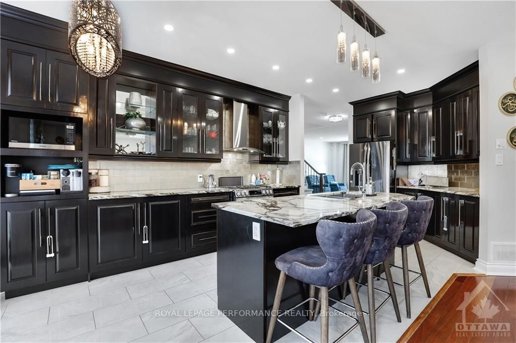 Photo 15 of Unit A, 308 Stoneway Drive, Ottawa, Barrhaven East — HOMEH