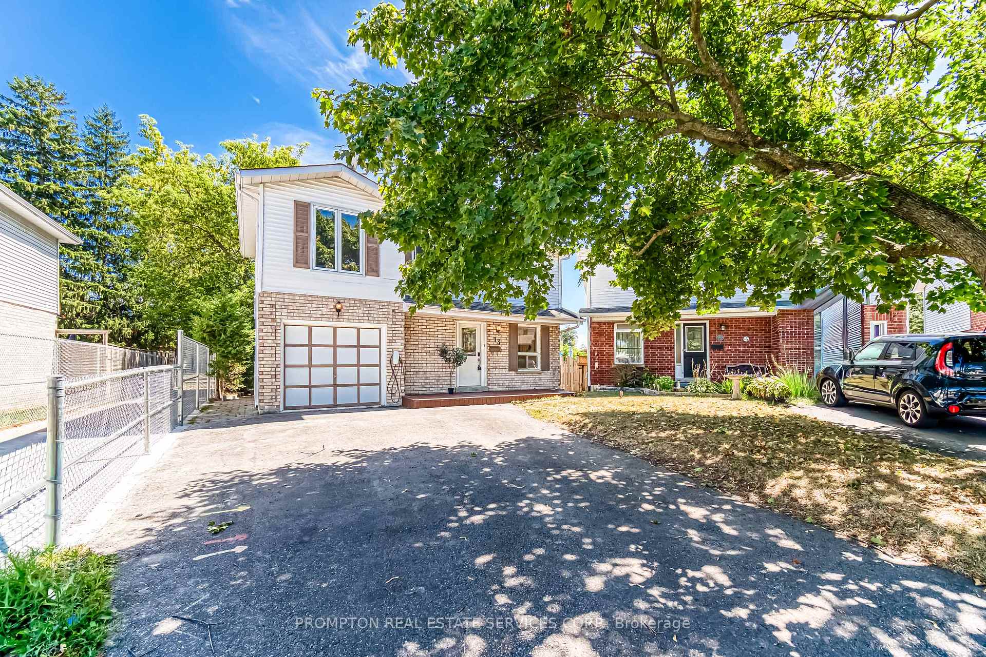Photo 2 of 13 Sylvia Court, Clarington, Newcastle — HOMEH
