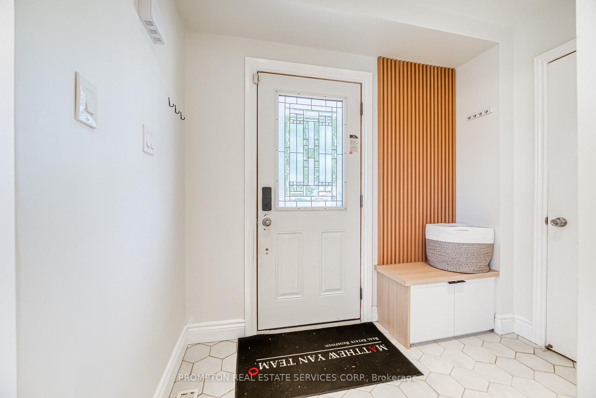 Photo 3 of 13 Sylvia Court, Clarington, Newcastle — HOMEH