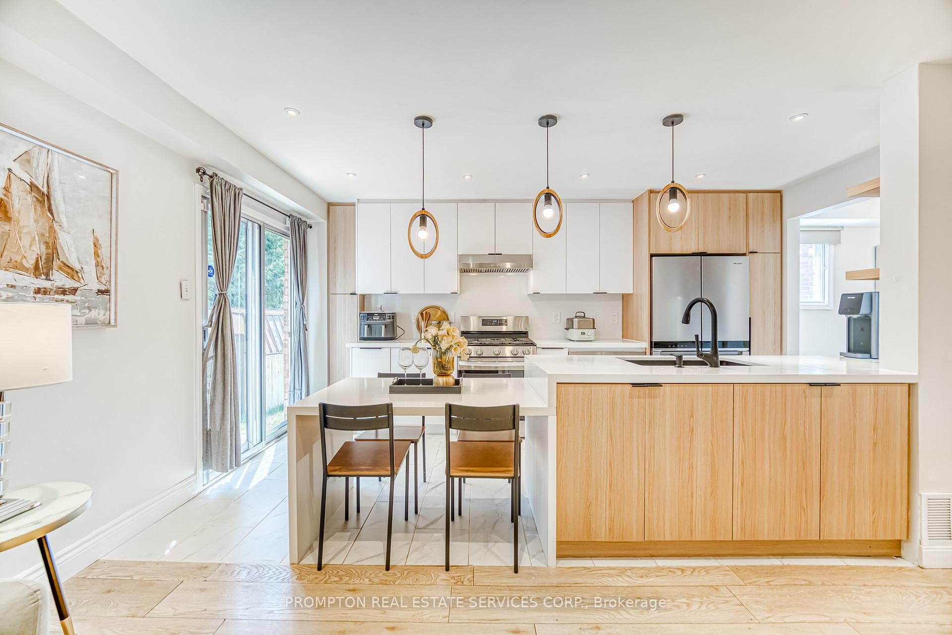Photo 14 of 13 Sylvia Court, Clarington, Newcastle — HOMEH