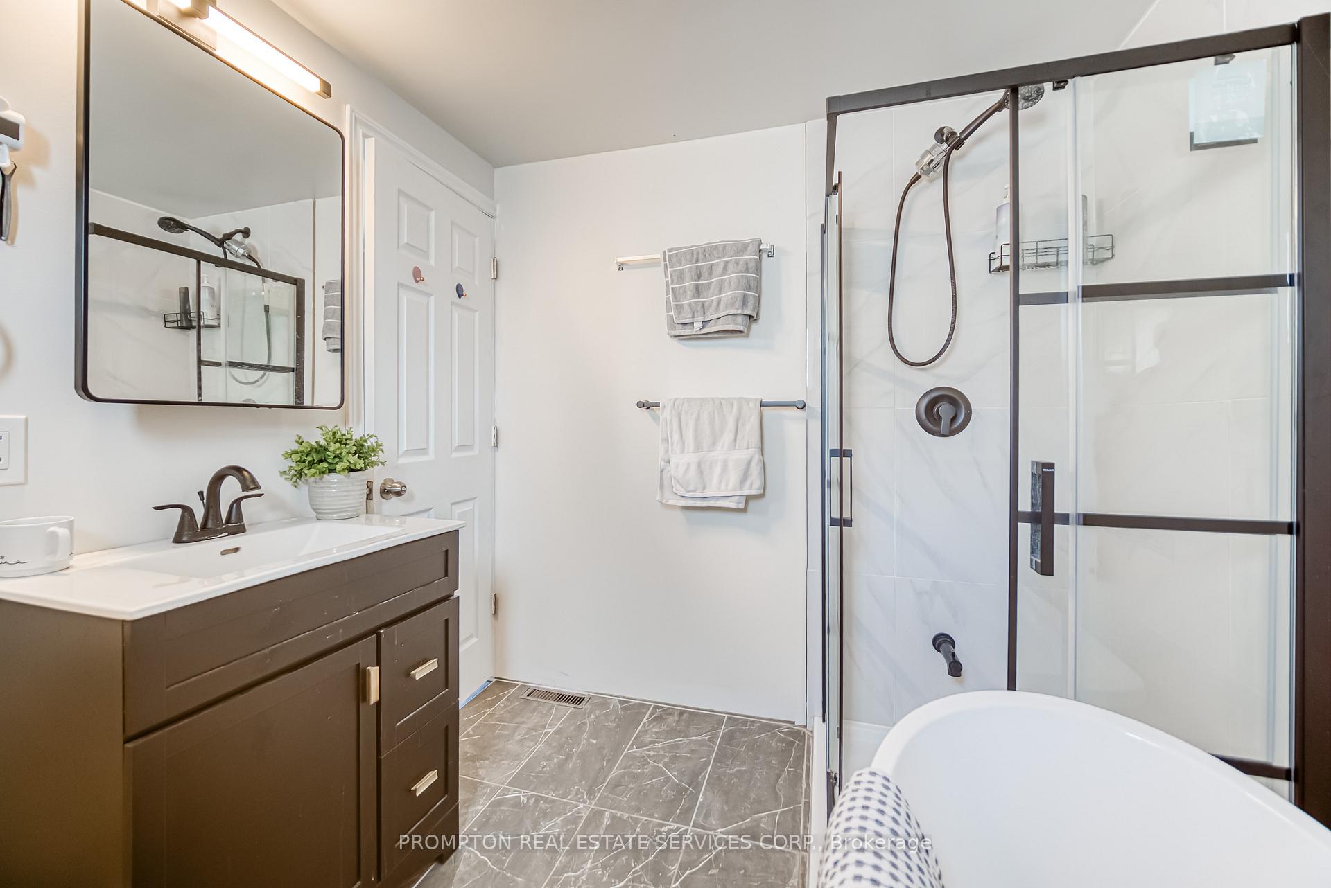 Photo 19 of 13 Sylvia Court, Clarington, Newcastle — HOMEH
