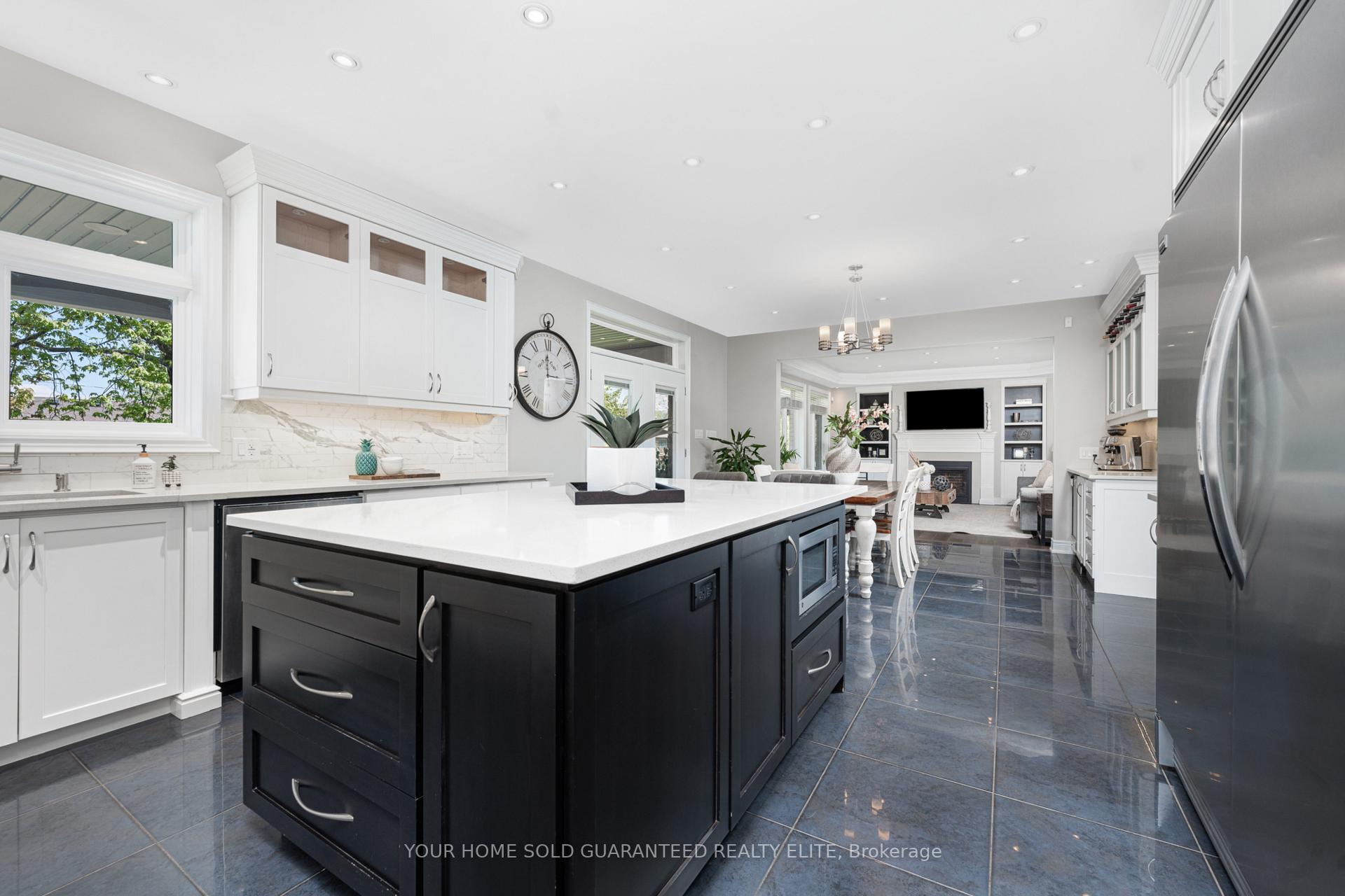 Photo 17 of 107 Lampman Drive, Grimsby, Grimsby West — HOMEH