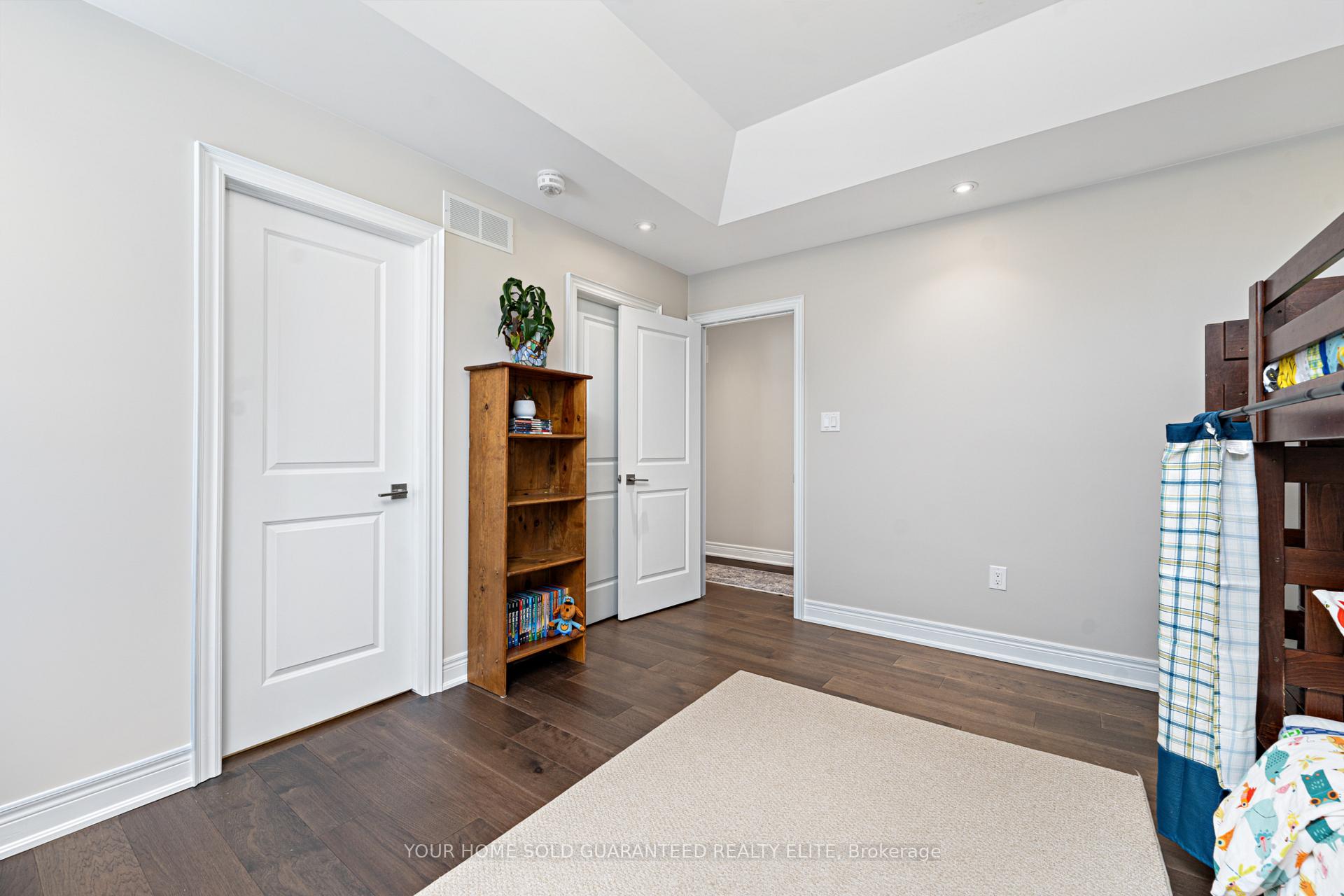 Photo 30 of 107 Lampman Drive, Grimsby, Grimsby West — HOMEH