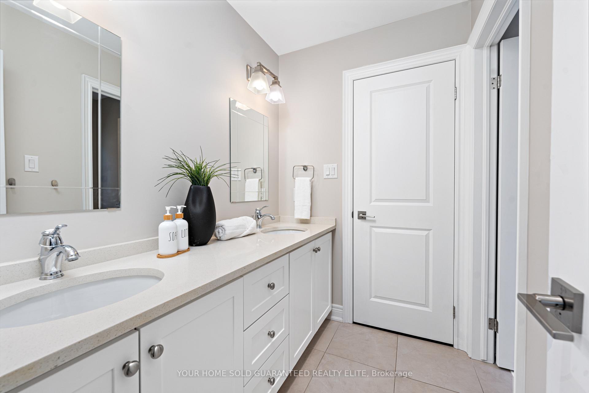 Photo 32 of 107 Lampman Drive, Grimsby, Grimsby West — HOMEH