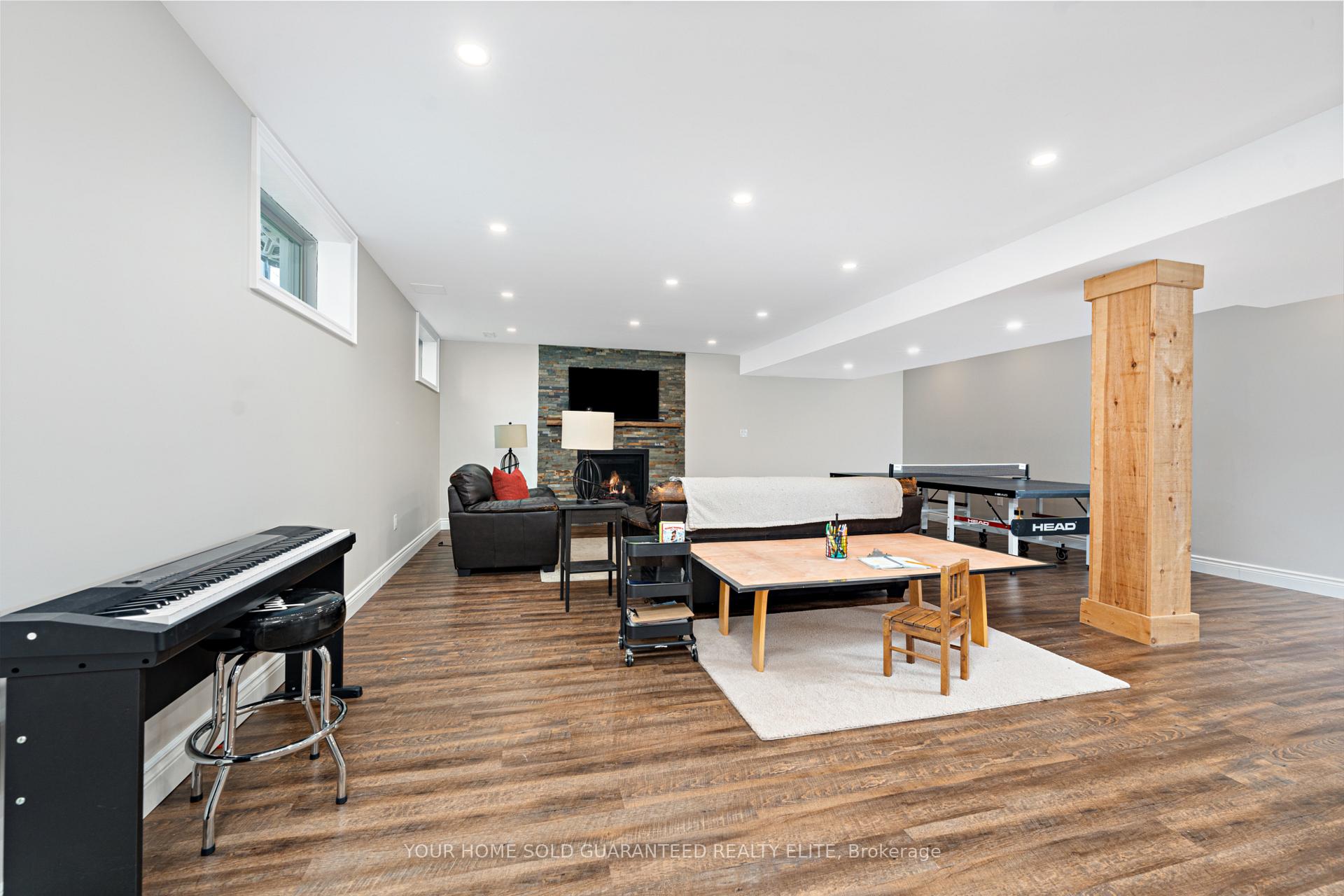 Photo 36 of 107 Lampman Drive, Grimsby, Grimsby West — HOMEH