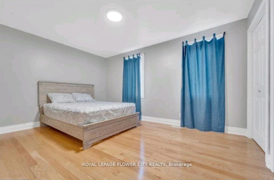 Photo 9 of 12 Hope Crescent, Belleville, Belleville Ward — HOMEH