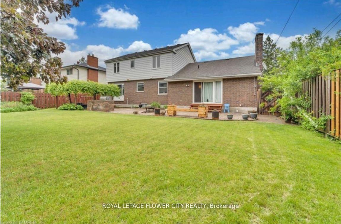 Photo 14 of 12 Hope Crescent, Belleville, Belleville Ward — HOMEH