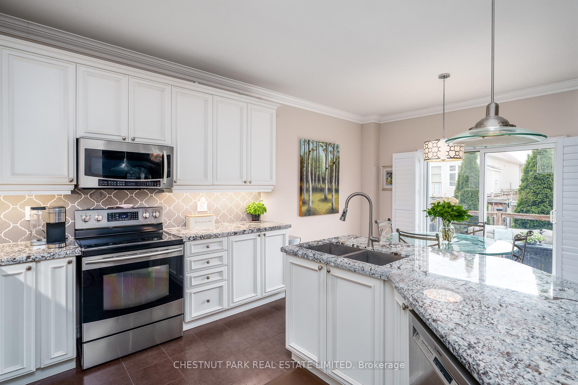 Photo 12 of 12 Wyndham Circle, Georgina, Sutton & Jackson's Point — HOMEH