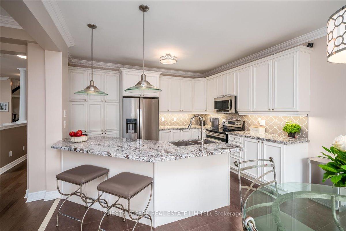 Photo 15 of 12 Wyndham Circle, Georgina, Sutton & Jackson's Point — HOMEH
