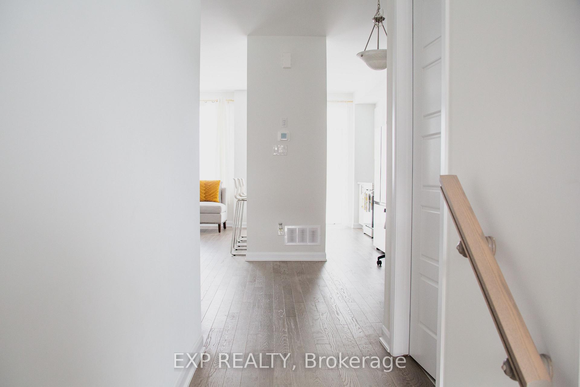 Photo 2 of 939 Athenry Court, Ottawa, Barrhaven - Half Moon Bay — HOMEH