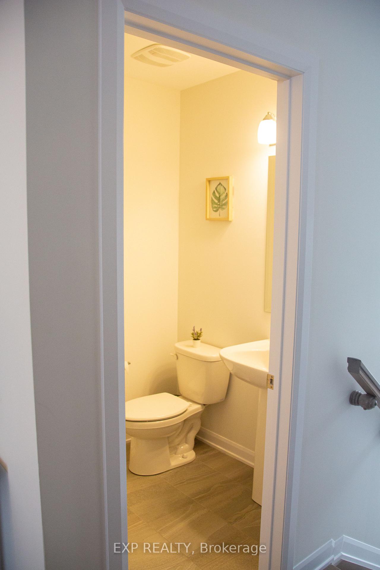 Photo 11 of 939 Athenry Court, Ottawa, Barrhaven - Half Moon Bay — HOMEH