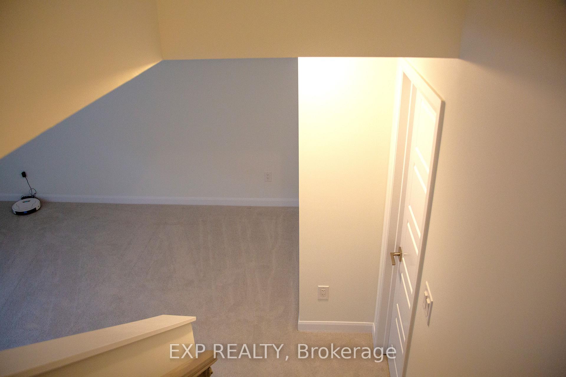 Photo 13 of 939 Athenry Court, Ottawa, Barrhaven - Half Moon Bay — HOMEH