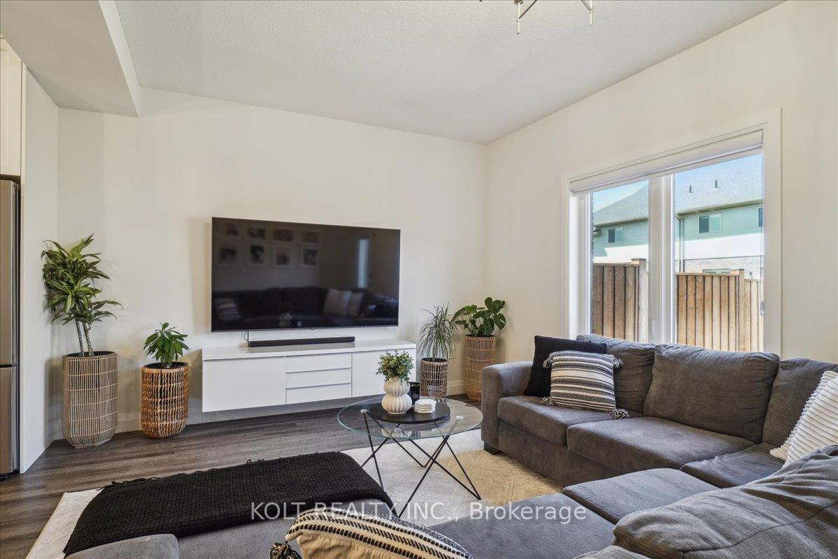 Photo 11 of 40 Wideman Boulevard, Guelph, Victoria North — HOMEH
